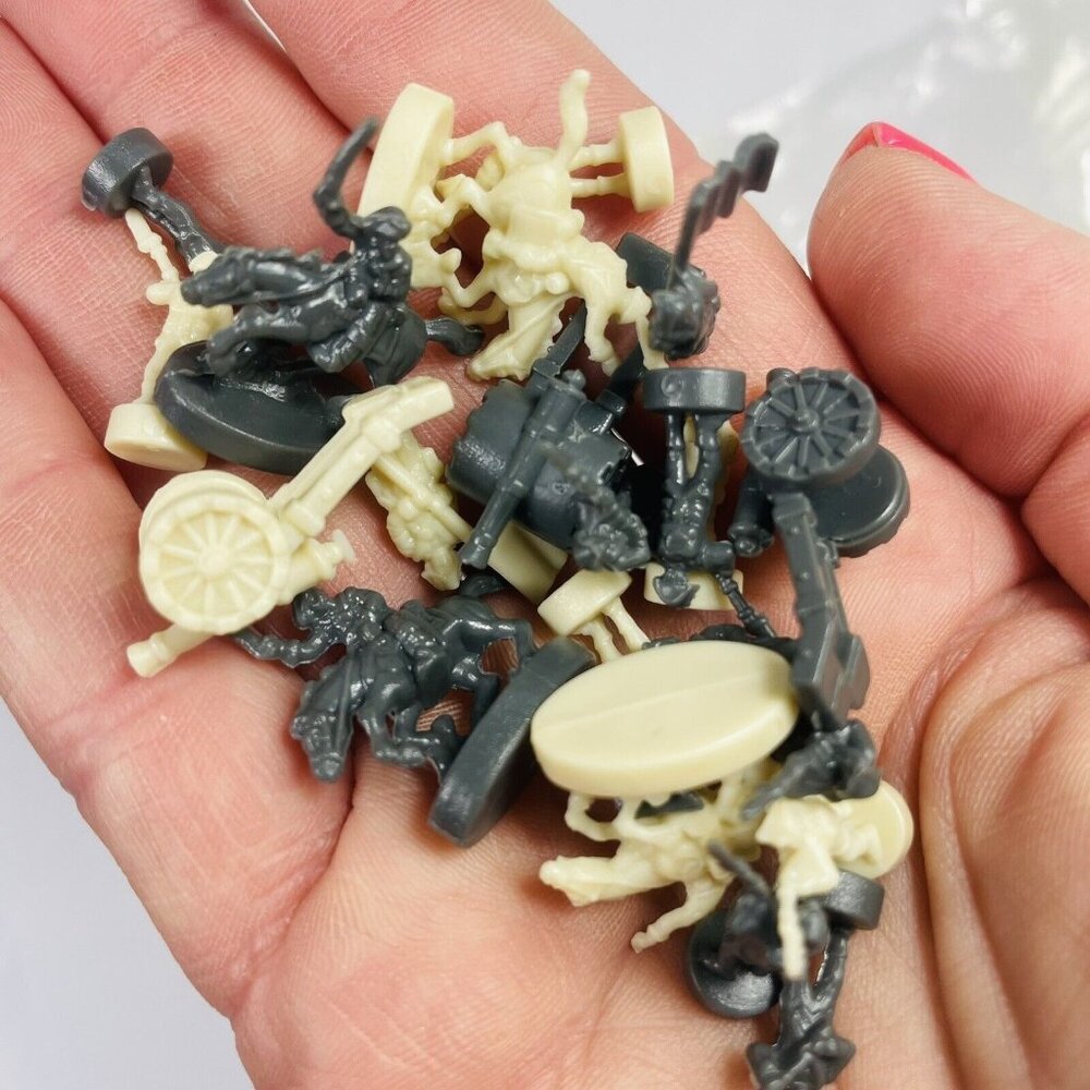 Miniature Army Military Men Figure Gray And Cream Set of 16 Total